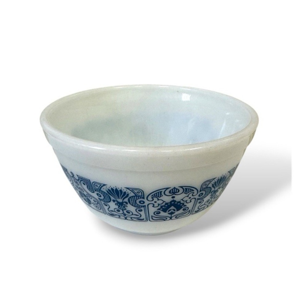 Vintage Pyrex 401 Nesting Mixing Bowl 1 1/2 Pt Horizon Blue USA White Baking VTG
